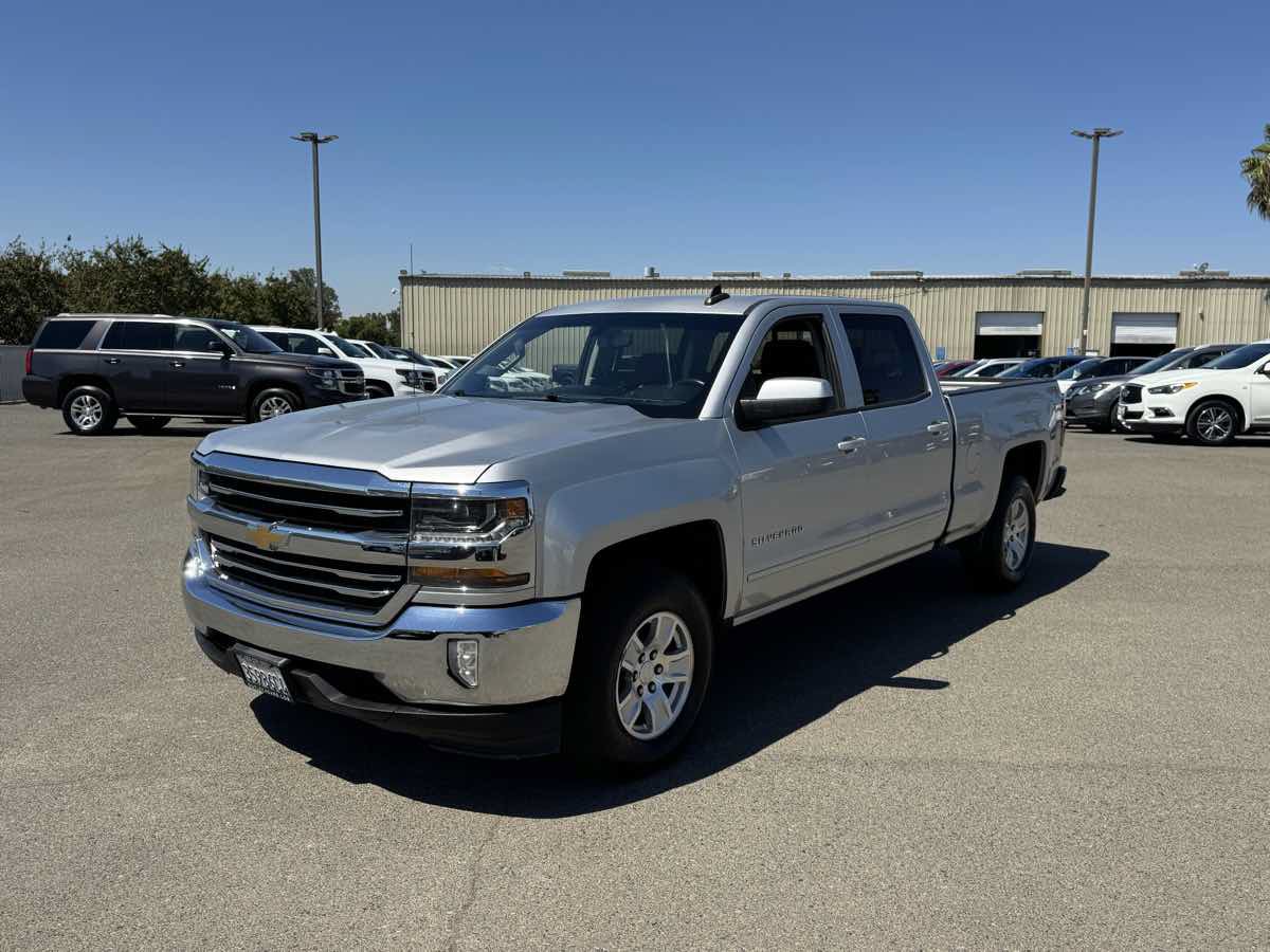 Used 2018 Chevrolet Silverado 1500 LT w/ All Star Edition AWD/4WD image 5