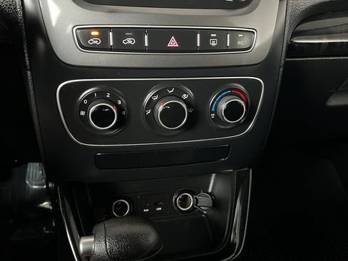 Used 2014 Kia Sorento LX image 28