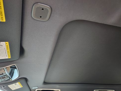 New 2026 Land Rover Range Rover SE image 25