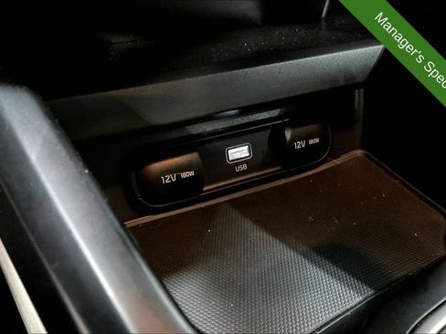 Used 2025 Kia Soul LX w/ LX Technology Package FWD image 28