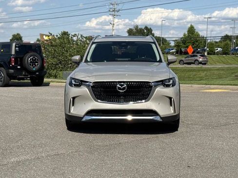 Used 2024 MAZDA CX-90 3.3 Turbo w/ Premium Package AWD/4WD image 2