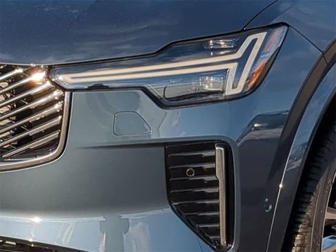 New 2026 Volvo XC90 B6 Plus w/ Protection Package Premier image 10