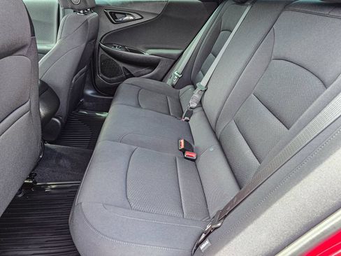 Used 2021 Chevrolet Malibu RS FWD image 31