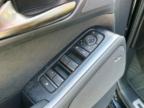 Used 2024 Lexus GX 550 w/ Accessory Package (Z1) AWD/4WD image 9