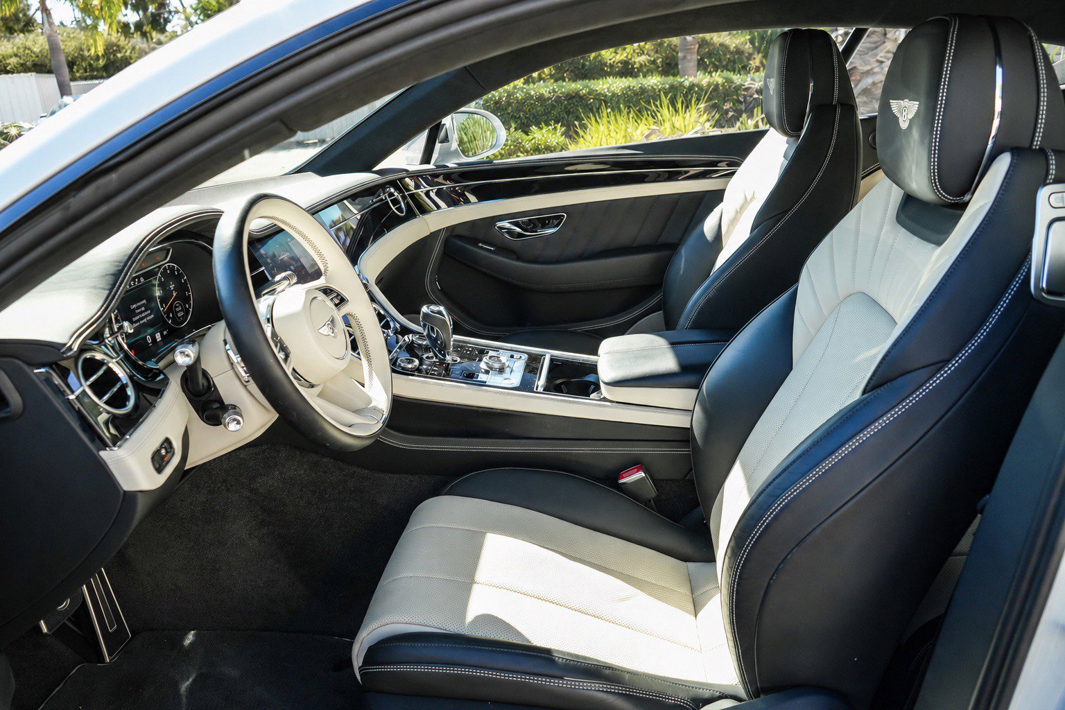 Used 2024 Bentley Continental GT V8 AWD/4WD image 17