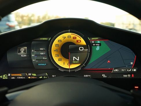 Used 2021 Ferrari SF90 Stradale image 22