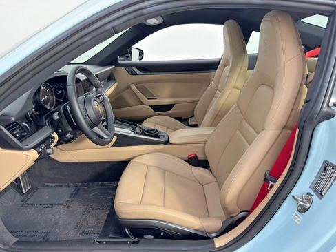 Used 2024 Porsche 911 Carrera image 16