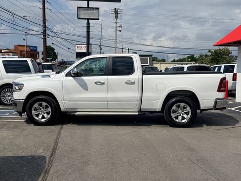 Used 2019 RAM 1500 Laramie AWD/4WD image 3