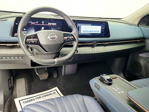 Used 2024 Nissan Ariya AWD image 14