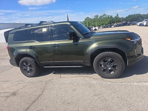 Used 2024 Lexus GX 550 AWD/4WD image 4