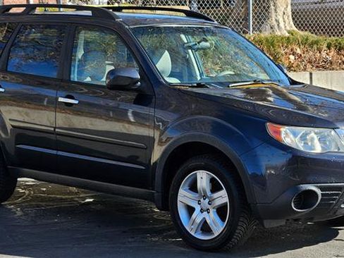 Used 2010 Subaru Forester 2.5X Premium w/ Rugged Pkg 1C image 7