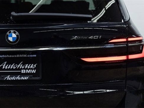 Certified 2025 BMW X7 xDrive40i image 10