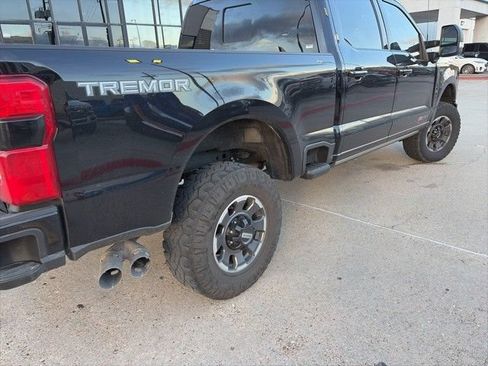 Used 2024 Ford F250 Lariat w/ Lariat Ultimate Package AWD/4WD image 3