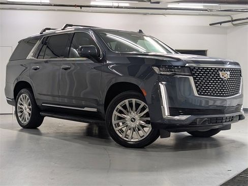 Used 2021 Cadillac Escalade Premium Luxury image 2