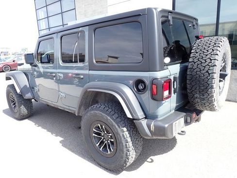 Used 2024 Jeep Wrangler Willys image 2