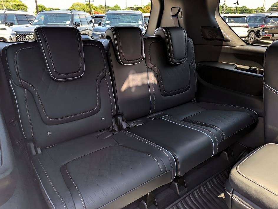 New 2027 INFINITI QX80 Autograph w/ Premium Cargo Package AWD/4WD image 23