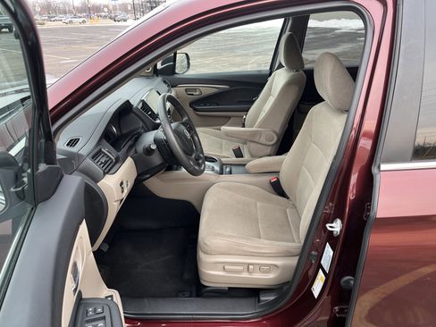 Used 2021 Honda Pilot EX image 9