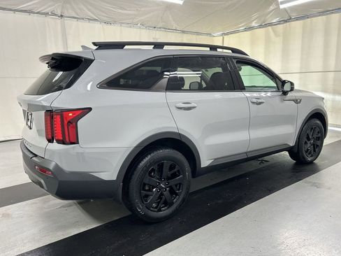 Used 2022 Kia Sorento S AWD/4WD image 2