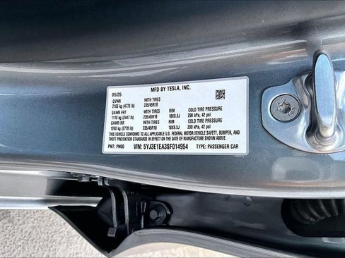 Used 2025 Tesla Model 3 Long Range RWD image 17