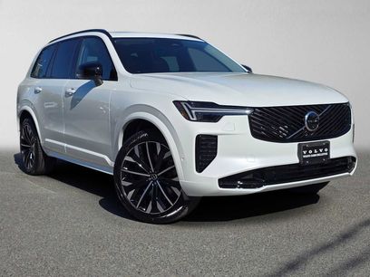 New 2026 Volvo XC90 T8 Ultra w/ Lounge Package