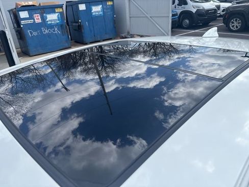 Used 2015 Chevrolet Impala LTZ image 17