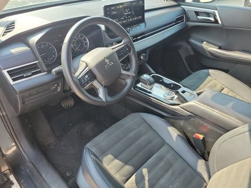 Used 2025 Mitsubishi Outlander SE AWD/4WD image 20