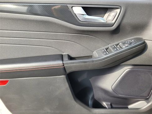 Used 2024 Ford Escape ST-Line w/ Tech Pack #1 image 33