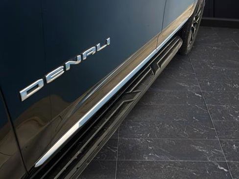Used 2023 GMC Yukon XL Denali image 45