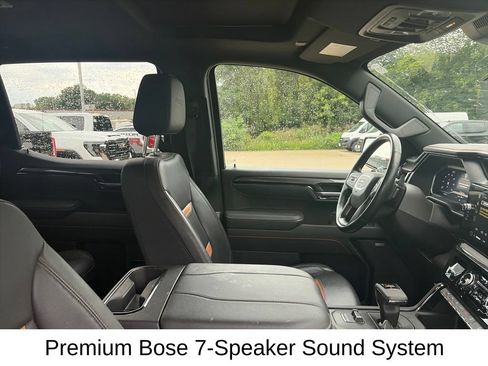 Used 2025 GMC Sierra 1500 AT4 w/ AT4 Premium Package AWD/4WD image 15