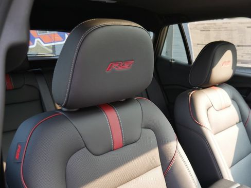 New 2026 Chevrolet Trax RS w/ Sunroof Package FWD image 11