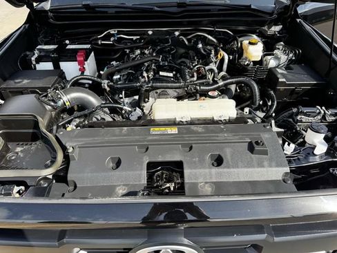 Used 2024 Toyota Tacoma TRD Sport image 30