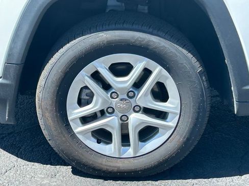 Used 2018 Jeep Compass Sport AWD/4WD image 12