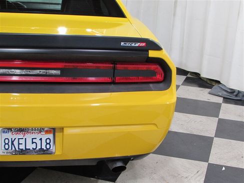 Used 2010 Dodge Challenger SRT8 w/ SRT Option Group II RWD image 24