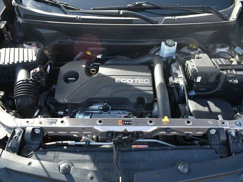 Used 2018 Chevrolet Equinox LS FWD image 18
