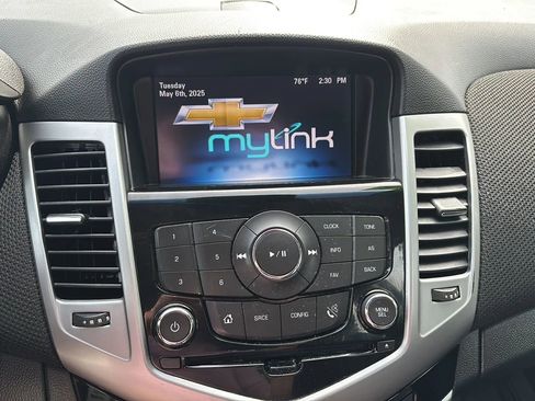 Used 2014 Chevrolet Cruze LT w/ Technology Package FWD image 26