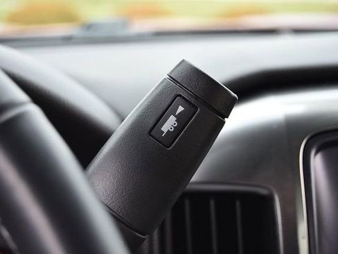 Used 2018 Chevrolet Silverado 1500 LT w/ All Star Edition image 11