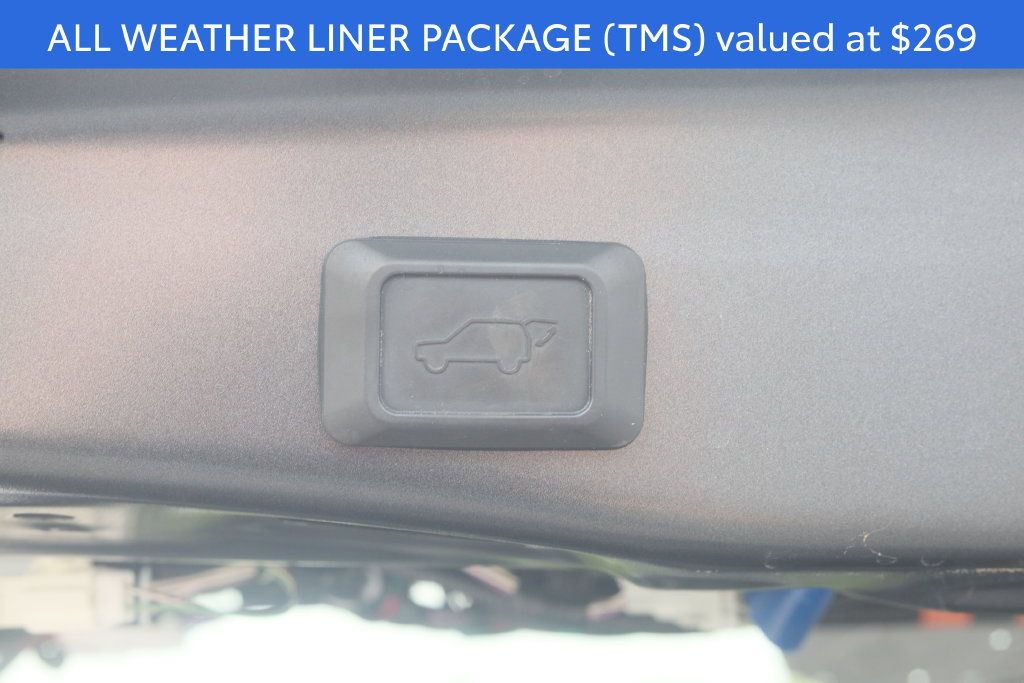 Certified 2021 Toyota RAV4 XLE w/ Convenience Package AWD/4WD image 5