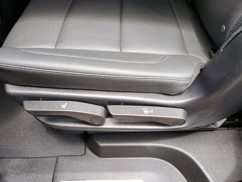Used 2023 Chevrolet Tahoe LT RWD image 14