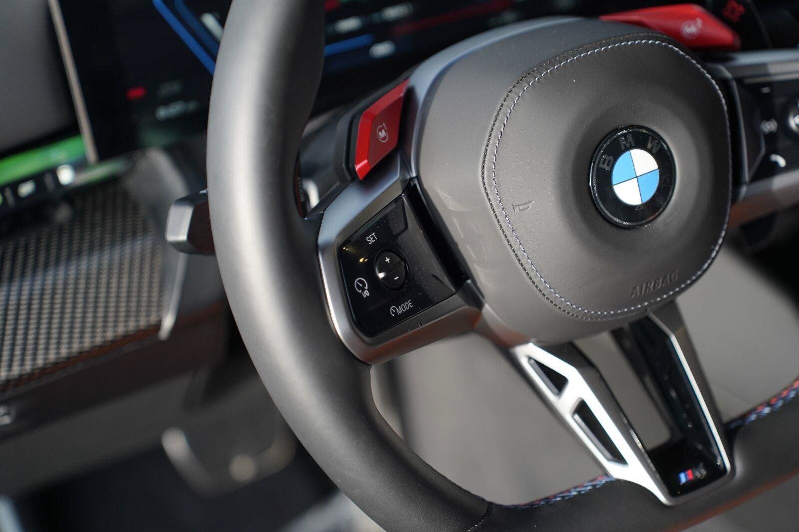 Used 2026 BMW M5 w/ Carbon Package AWD/4WD image 12