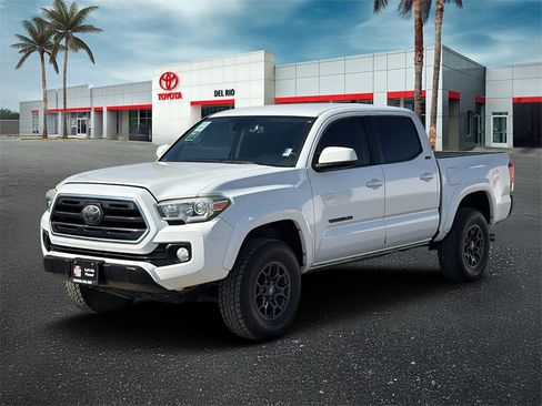 Used 2018 Toyota Tacoma SR5 image 6