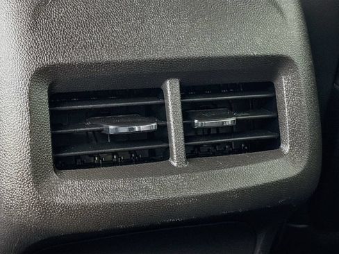 Certified 2024 GMC Terrain SLT AWD/4WD image 27