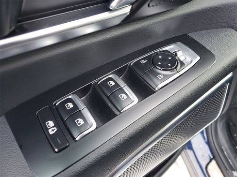 Used 2025 Kia Telluride SX w/ SX Captain's Chair Package image 23