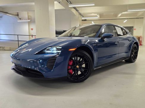 Used 2024 Porsche Taycan GTS image 1