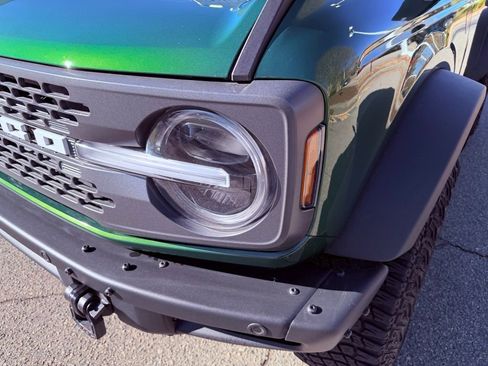 Used 2023 Ford Bronco Badlands image 14