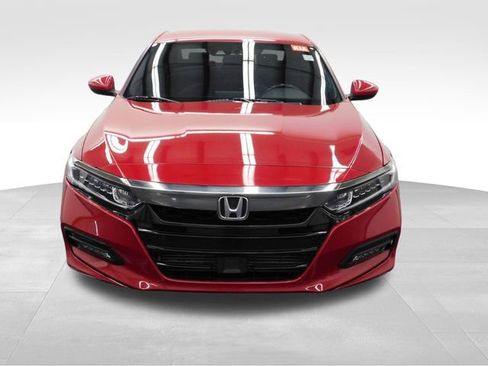 Used 2018 Honda Accord Sport image 3