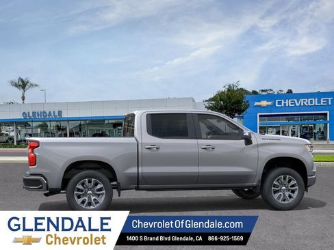 New 2026 Chevrolet Silverado 1500 LT w/ LPO, Dark Essentials Package RWD image 5