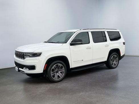 Used 2024 Jeep Wagoneer Series II w/ Flexible Seating Group image 1