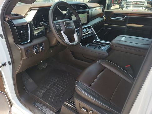 Used 2024 GMC Sierra 2500 Denali w/ Denali Reserve Package image 26