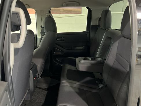 Used 2022 Nissan Frontier S image 14