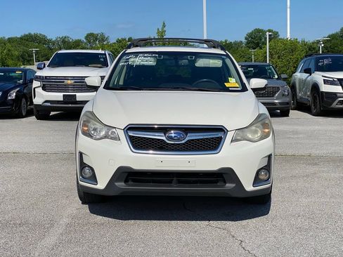 Used 2016 Subaru Crosstrek 2.0i Limited AWD/4WD image 2